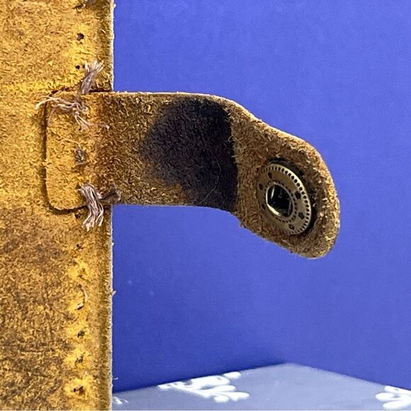 Vintage Tooled Floral Embossed Leather Wristlet - Picture 9 of 9